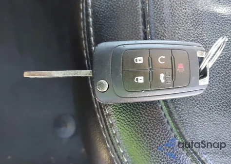 2015 Chevrolet Malibu 1Lz из США, поврежденный, VIN 1G11F5SL8FF207662